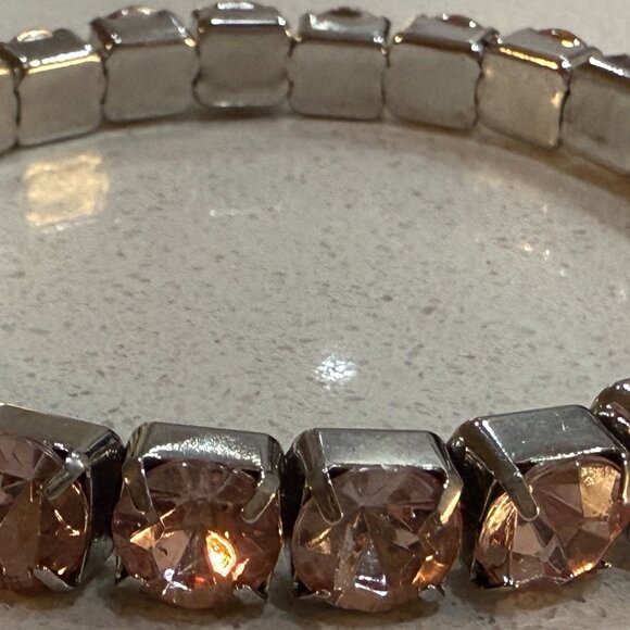 Gorgeous Pink Rhinestone Stretch Bracelet - Picture 2 of 4